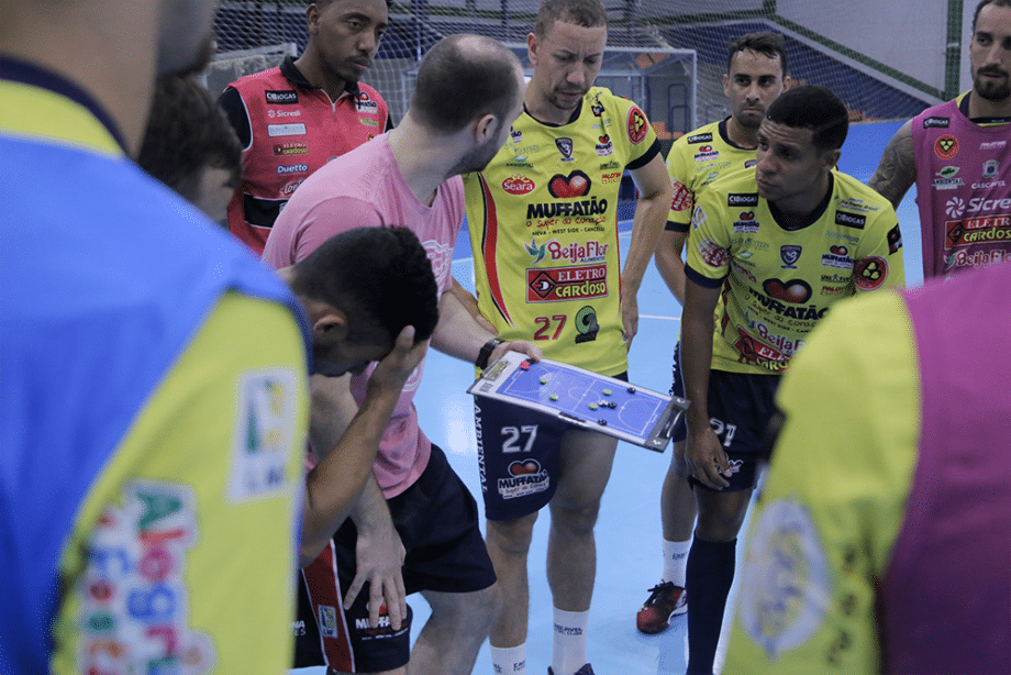 Equipes e instituições começam a discutir a volta aos jogos