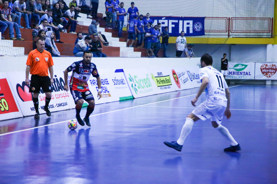 Cascavel e Foz ficam no zero a zero pelo estadual